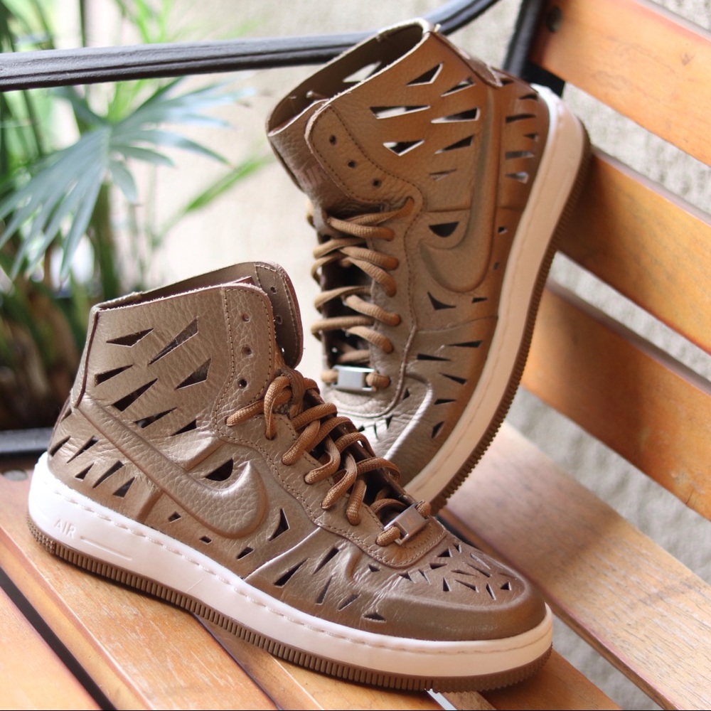 Nike Air Force 1 (Gold/Metallic/Brown)
